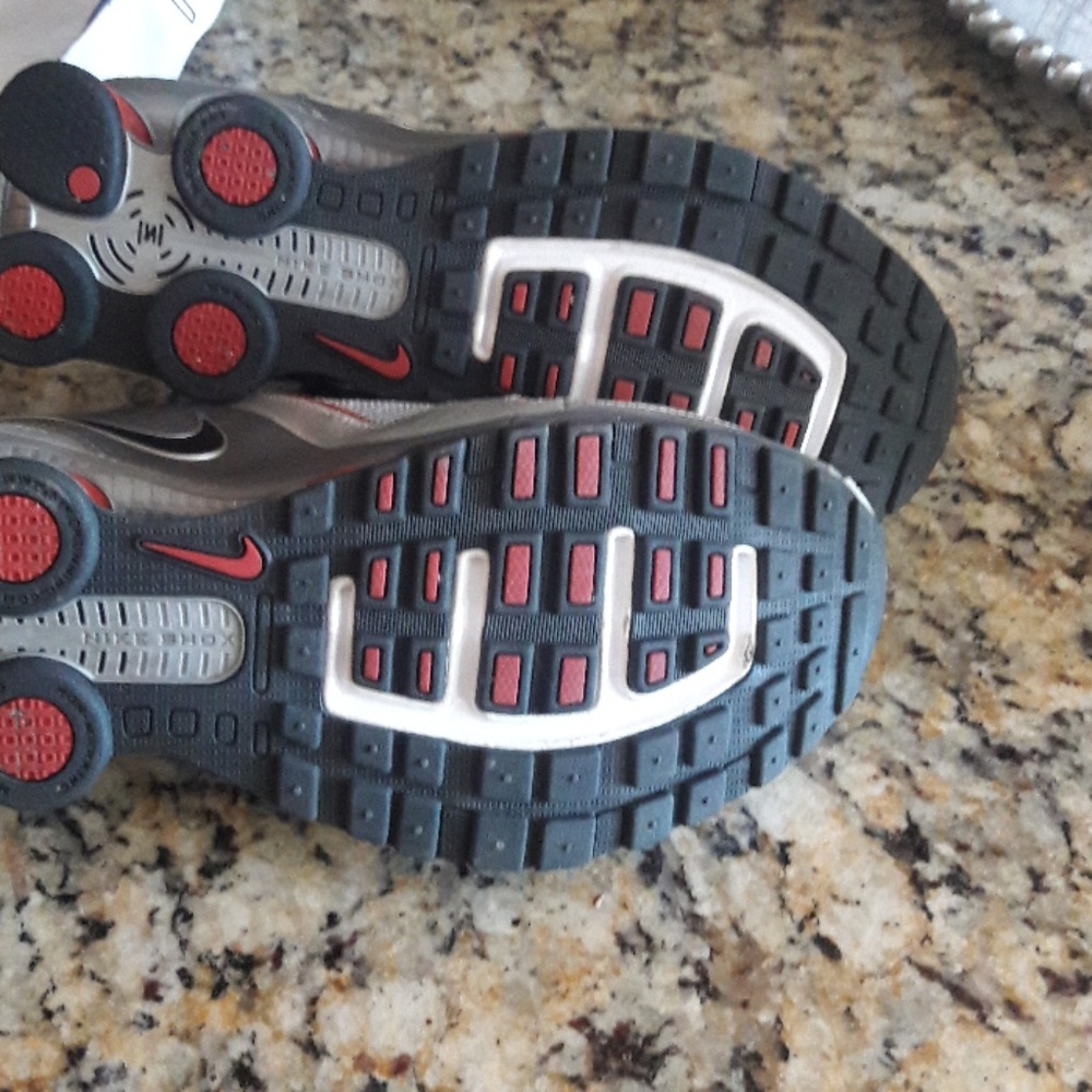 Shoes - Picture 4 of 5